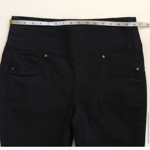 Spanx Alexia Black Skinny Jeans with side zip - Picture 9 of 10